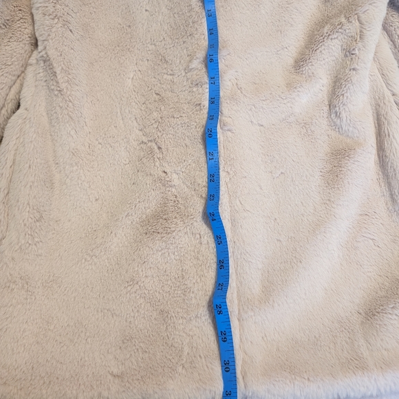 Faux White Fur Snow Bunny Coat Oversized Jacket - Picture 5 of 7